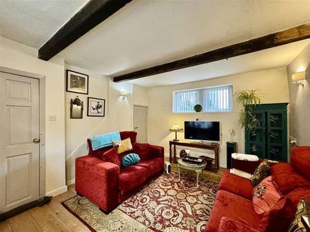 Westgate, Almondbury, Huddersfield, HD5 - Photo 2