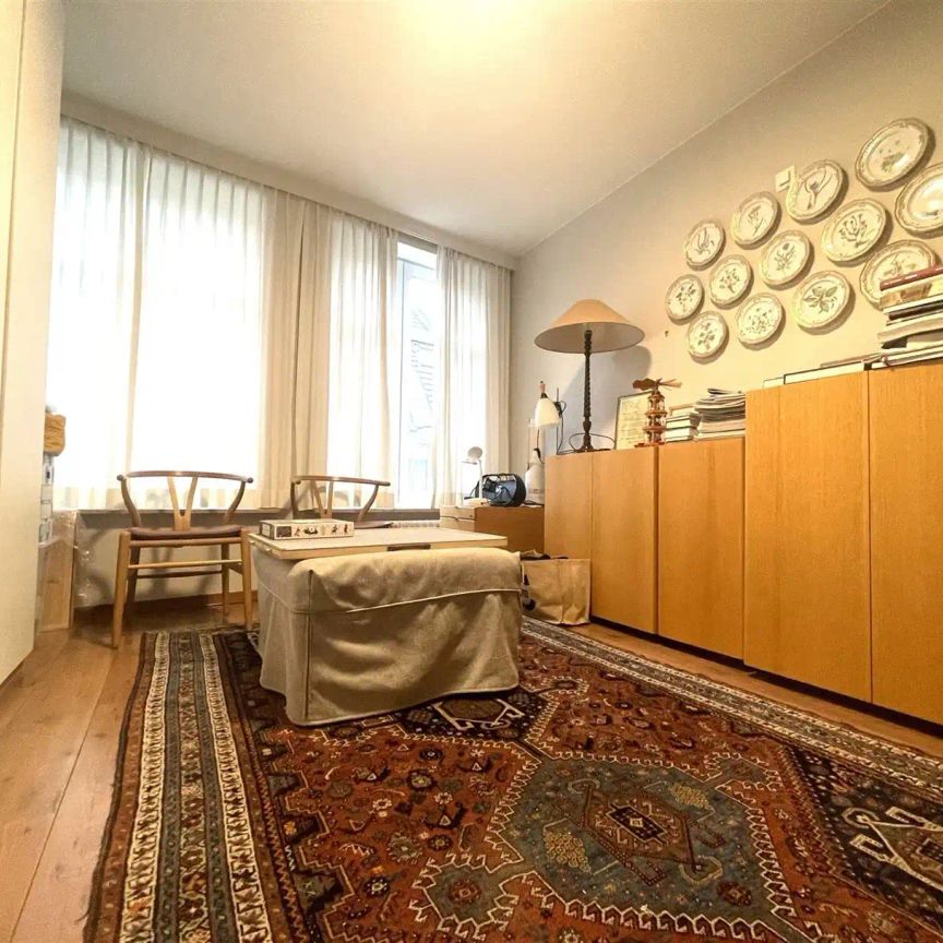 Ruim appartement met zicht op Grote Markt - Photo 1