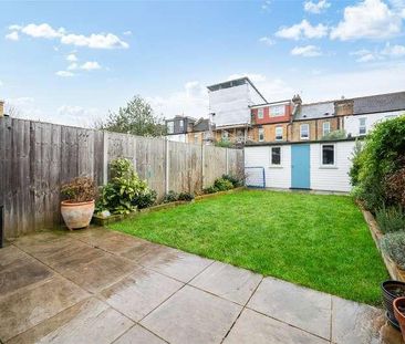 Vernon Avenue, Raynes, SW20 - Photo 5