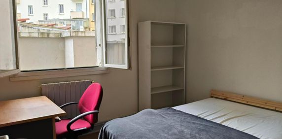 Location Appartement 3 pièces 52m² GRENOBLE 38100 - Photo 2