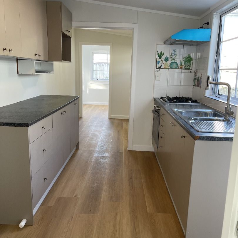 Property Management8a Northcote Road, Takapuna - House for Rent - Photo 1