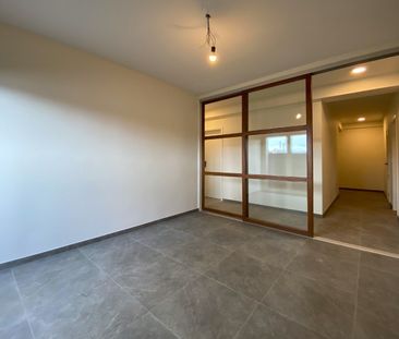 Volledig gerenoveerd appartement (140m²) met 2 slaapkamers en terras. - Foto 6