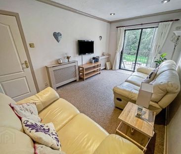 35 Edgewater, Lisburn, BT27 5PZ - Photo 1