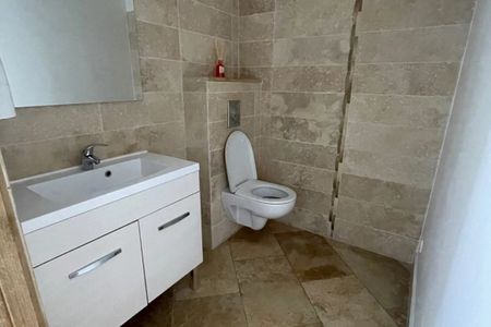 VILLA TYPE 5 Meublé sur terrain clos de 600m² - Photo 5