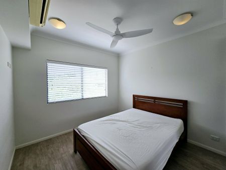 FRESH AND MODERN – FURNISHED - Photo 2