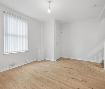 27 Glenvarlock Street, Belfast, BT5 5GS - Photo 1