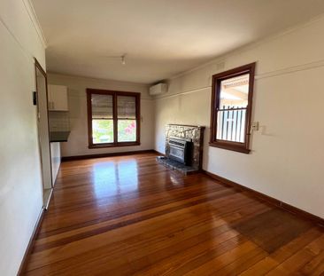 Comfort and Convenience in a Quiet Jacana Setting - Photo 1