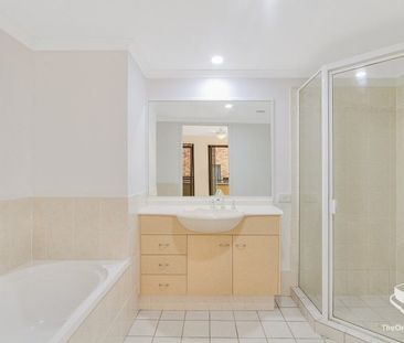 Lovely Unit so close to Coolangatta - Photo 6