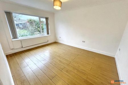 3 bedroom detached bungalow to rent - Photo 4