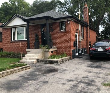 For Lease - 17 Silvercrest Avenue, Toronto, Ontario - Photo 2