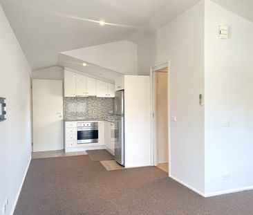 2/2 Mccrory Street, Coburg VIC 3058 - Photo 1