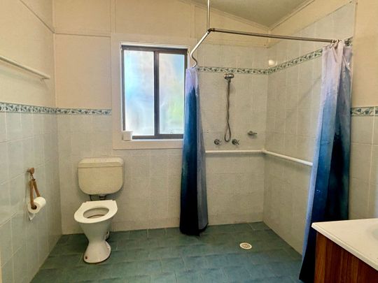 Affordable home in a great location! - Photo 1