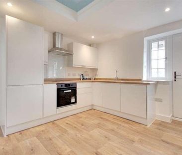 Tudor Court, Ferringham Lane, Ferring, Worthing, BN12 - Photo 4