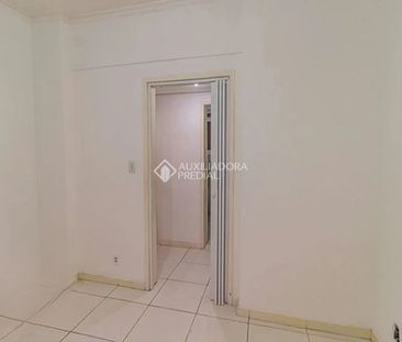 Apartamento com 2 quartos e 75m² para alugar em Centro Histórico, P... - Foto 3