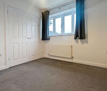 2 bedroom House To Let - Photo 2