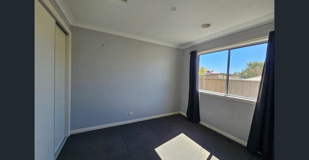 Beautifully presented - Photo 1