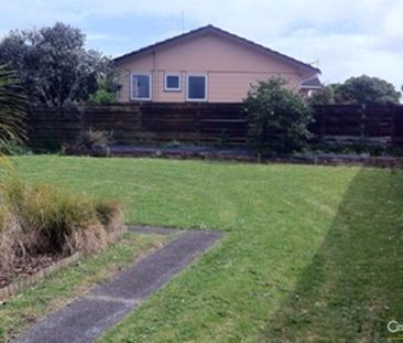 Three Bedroom Unit in Manurewa - Photo 3