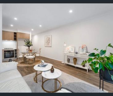 Luxurious and Functional Living - Photo 1