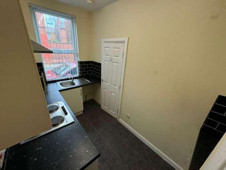 Marley Terrace, Leeds, LS11 - Photo 4