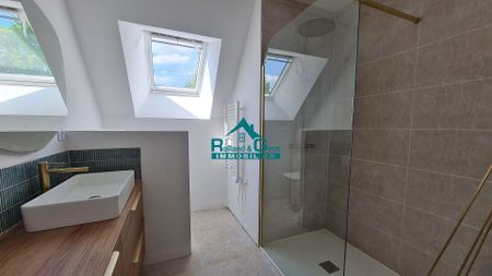 Location Maison 8 pièces 170m² - Photo 3