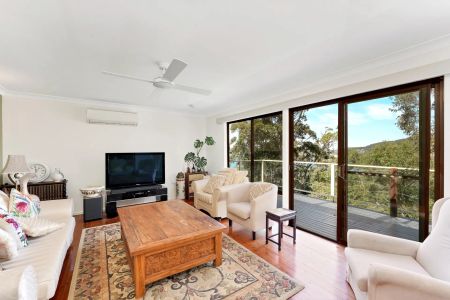 A Private Sanctuary with Sweeping Water and Bush Views Available from 17 January, 2026 - Photo 2