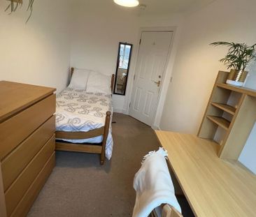 8 bedroom house share to rent - Photo 6