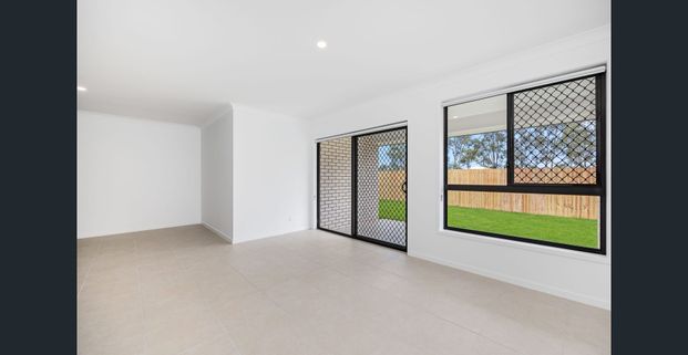 Stunning Four Bedroom Home - Photo 1