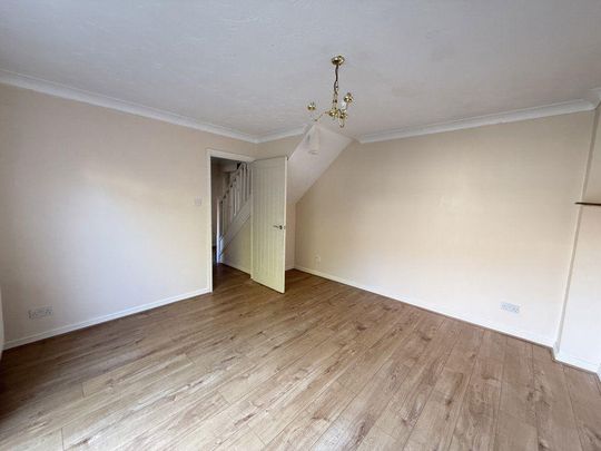 2 bedroom terraced house to rent - Photo 1
