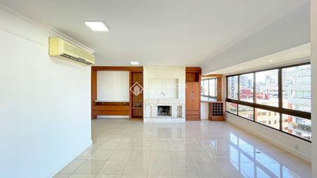Apartamento com 3 quartos e 183m² para alugar em Bela Vista, Porto Alegre. - Photo 2