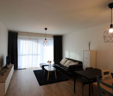 Gelijkvloers 2-slaapkamer appartement met terras - Foto 2