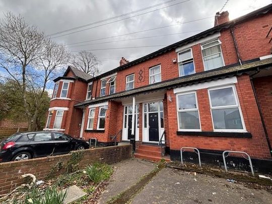 1 bedroom in a house share to rent - Photo 1