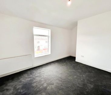 3 bedroom terraced house to rent - Photo 6