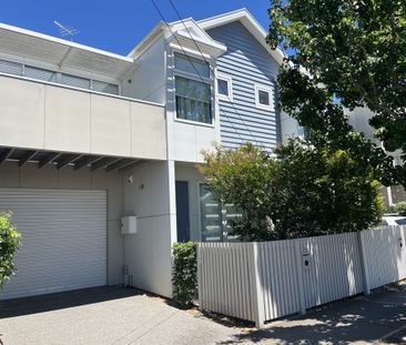 11a Collins Street - Photo 2