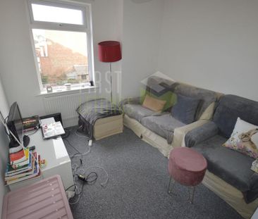 4 bedroom terraced house to rent - Photo 1
