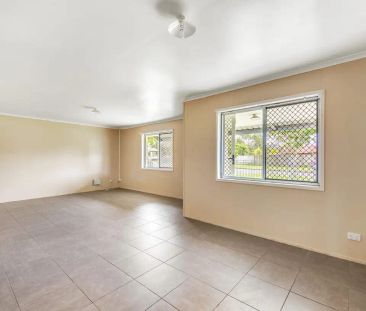 “Fantastic Opportunity – Solid 3-Bedroom Home on Large 809sqm Block!” - Photo 6