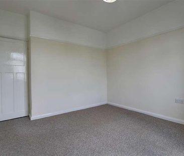 Lowcay Road, Southsea, PO5 - Photo 3