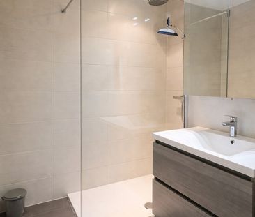 Ruim en lichtrijk 2-slaapkamerappartement in rustige residentie - Foto 6