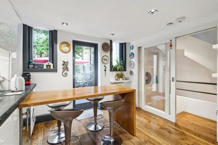 3 bedroom flat to rent - Photo 3