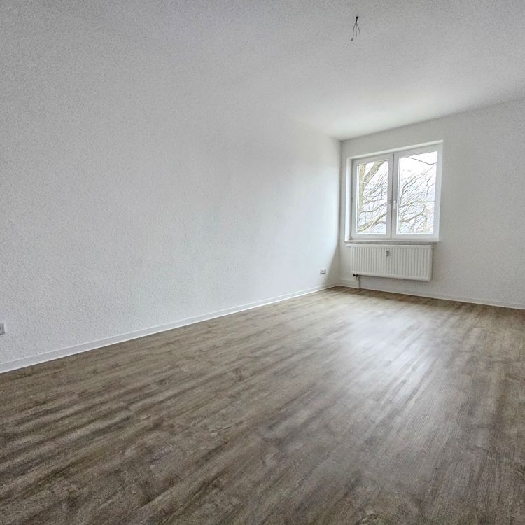 Sie suchen was neues? Dann sind Sie hier richtig, einmal komplett renoviert mit Einbauküche - Photo 1