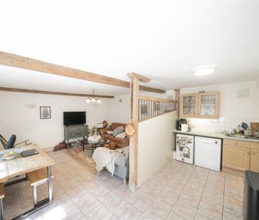 The Stables, High Street, Faringdon - Photo 1