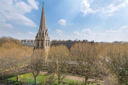 Exceptional triplex penthouse comprising of five bedrooms and two receptions, overlooking Redcliffe Square. - Photo 2