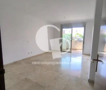 Piso en alquiler en Avenida del Tres de Mayo - Photo 2