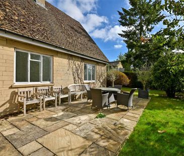 Lovely home in the charming village of Barnsley. - Photo 5