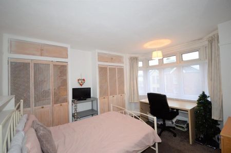 Bournemouth Markham Road Winton, BH9, Dorset - Photo 3