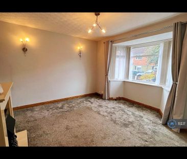 2 bedroom end of terrace house to rent - Photo 1
