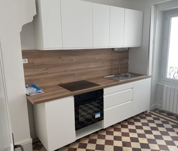 Location Appartement 4 pièces 101m² VILLEFRANCHE SUR SAONE 69400 - Photo 5