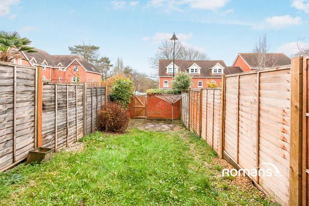 3 bedroom terraced house to rent - Photo 1