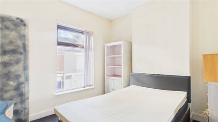 2 Bedroom House - Photo 4