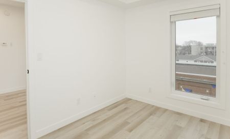 Kingston: Black Accents – 710 Westminster, Winnipeg, MB - Photo 3