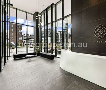 Large study | Large bedroom - Photo 5